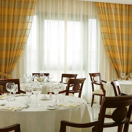 Tiberio Palace Hotel Napoli Restaurant foto